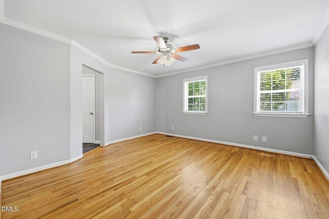 Building Photo - 301 N 9th St