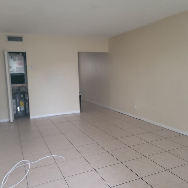 Building Photo - 7311 NW 37th St