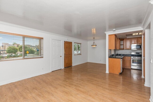 Building Photo - Stunning 2 Bedroom, 2 Bath Home in a Secure Gated Community in Oceanside - $1000 March Move in Sp...