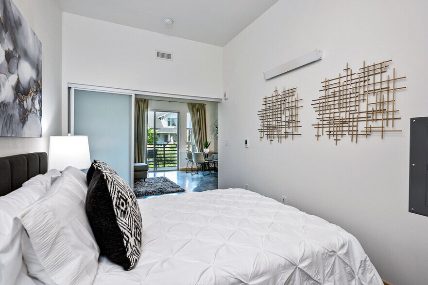 Building Photo - 3008 Beacon Ave S