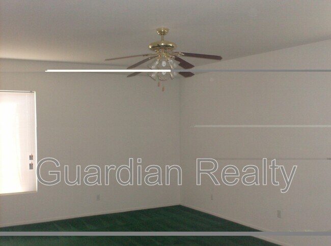 Building Photo - 5922 Hilmont St