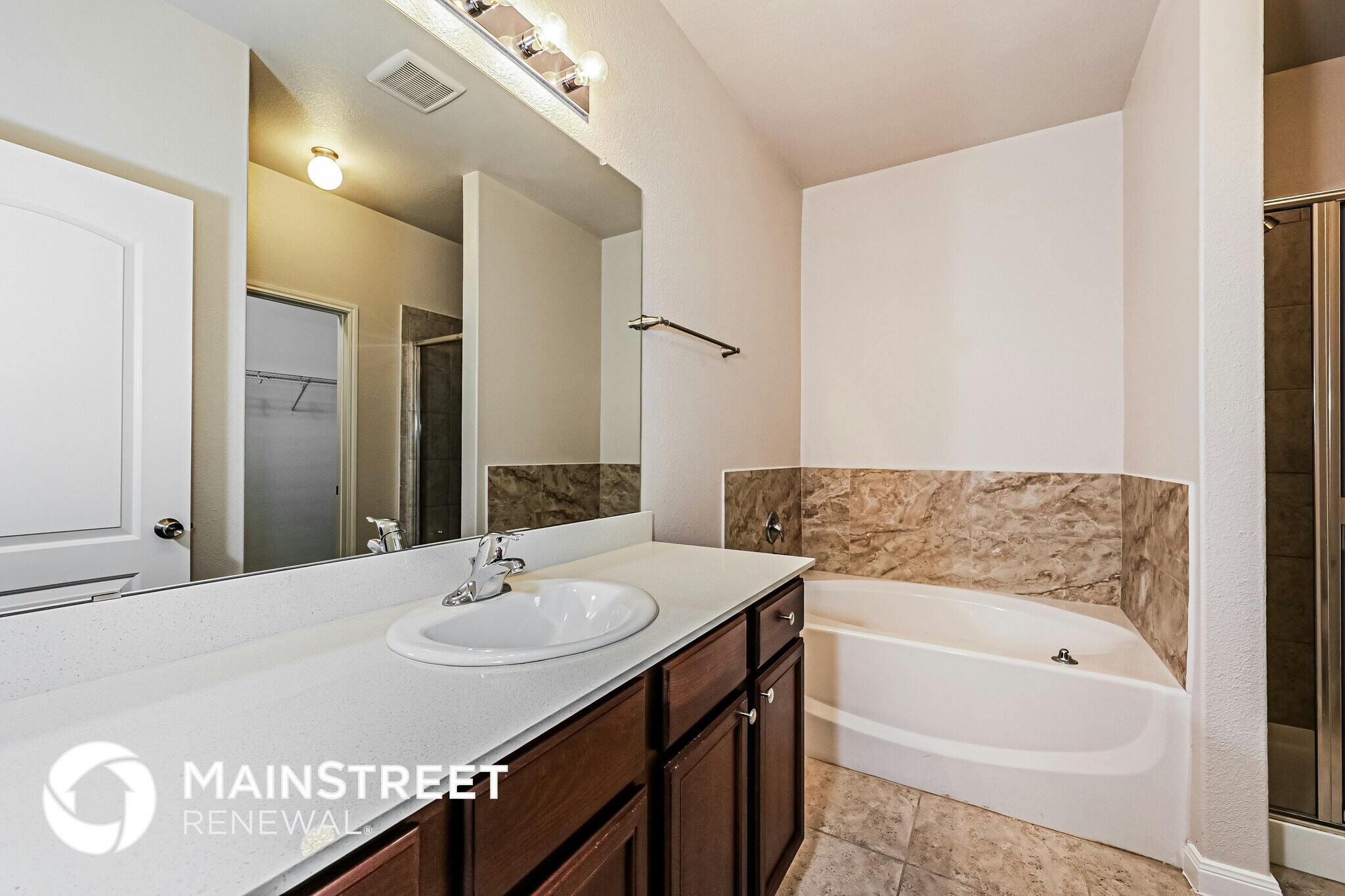 Building Photo - 9425 Bald Cypress St