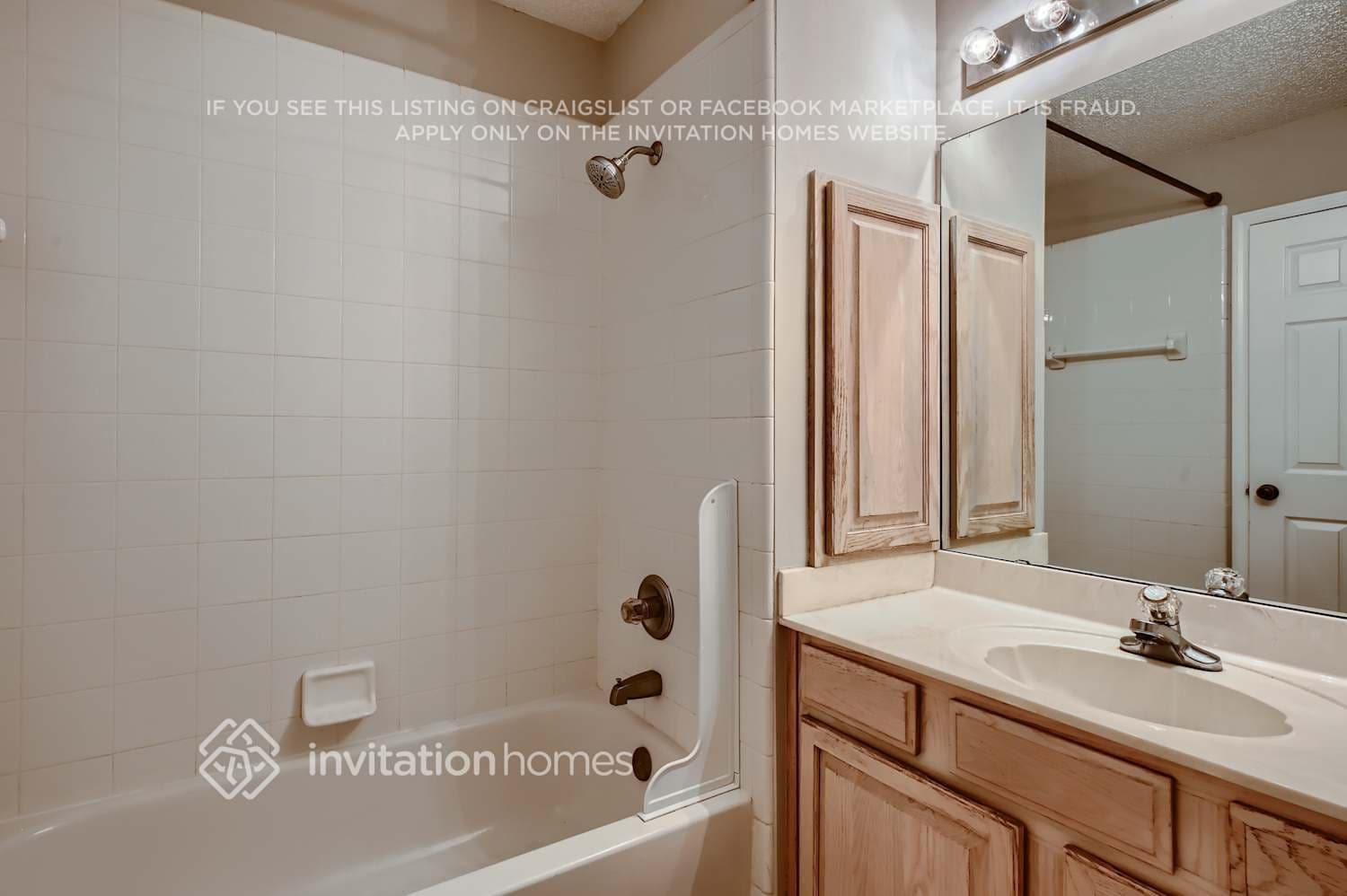 Building Photo - 11989 Collins Creek Dr