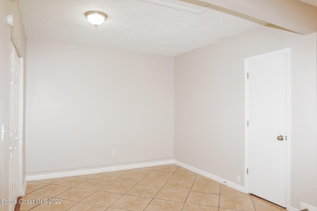 Building Photo - 1658 Wainwright St SE