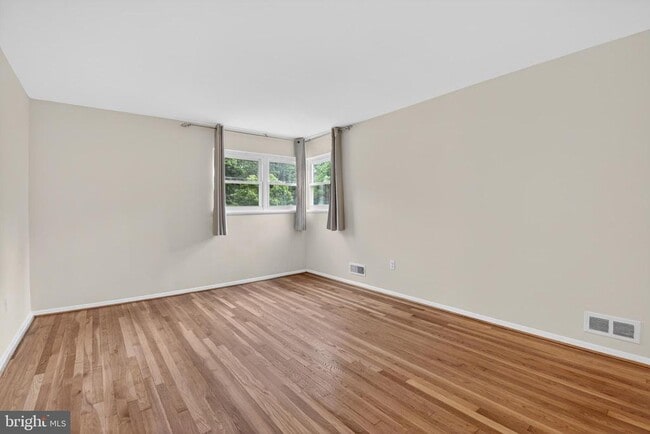Building Photo - 3129 Homewood Pkwy