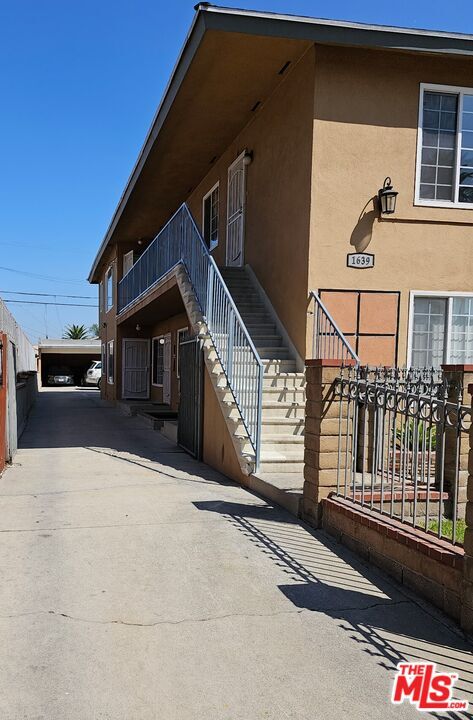 Building Photo - 1639 W 84th Pl