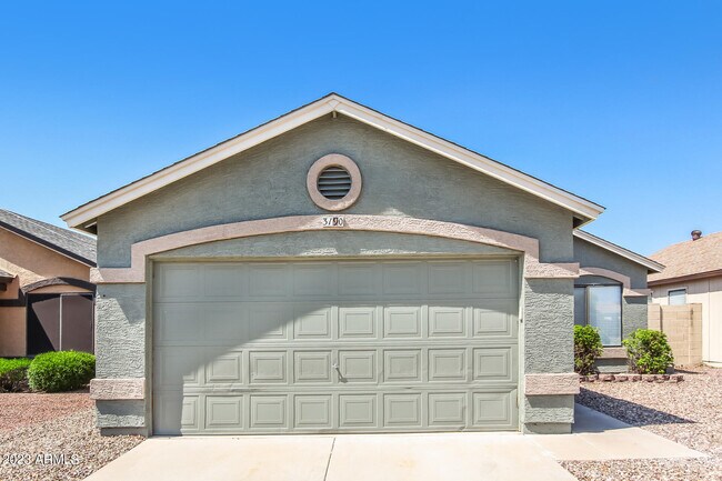 Primary Photo - 3190 W Williams Dr