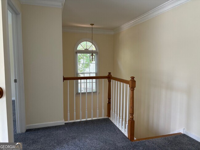 Building Photo - 6221 Woodlore Dr NW