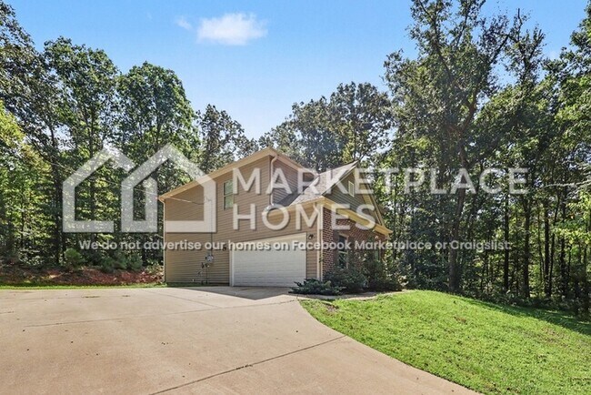 Building Photo - 11695 Woodland Lake Rd