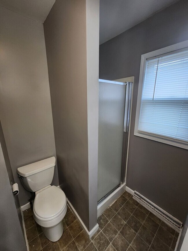 Building Photo - 612 S 8th St