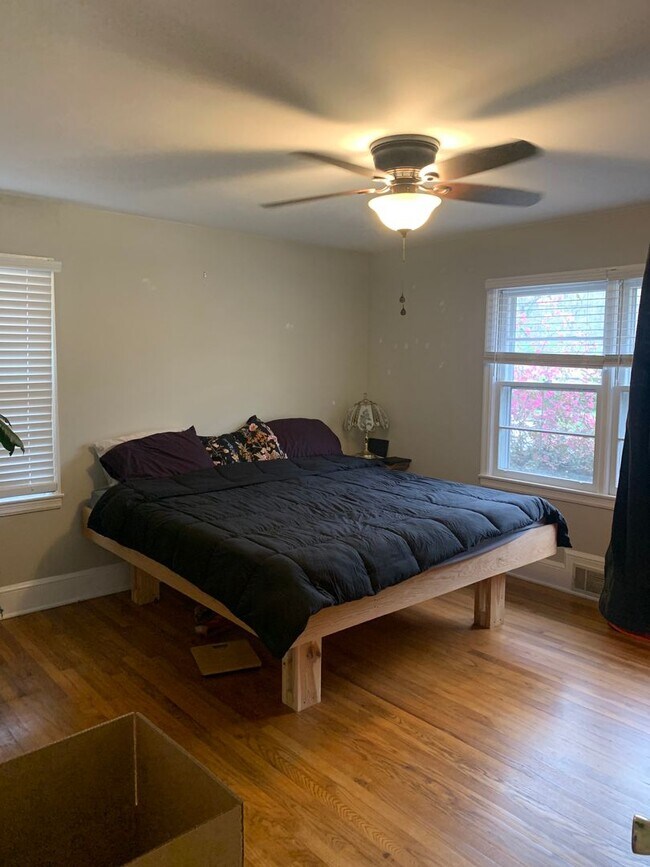 Building Photo - Quiet 2BR Retreat Minutes from Downtown Athens