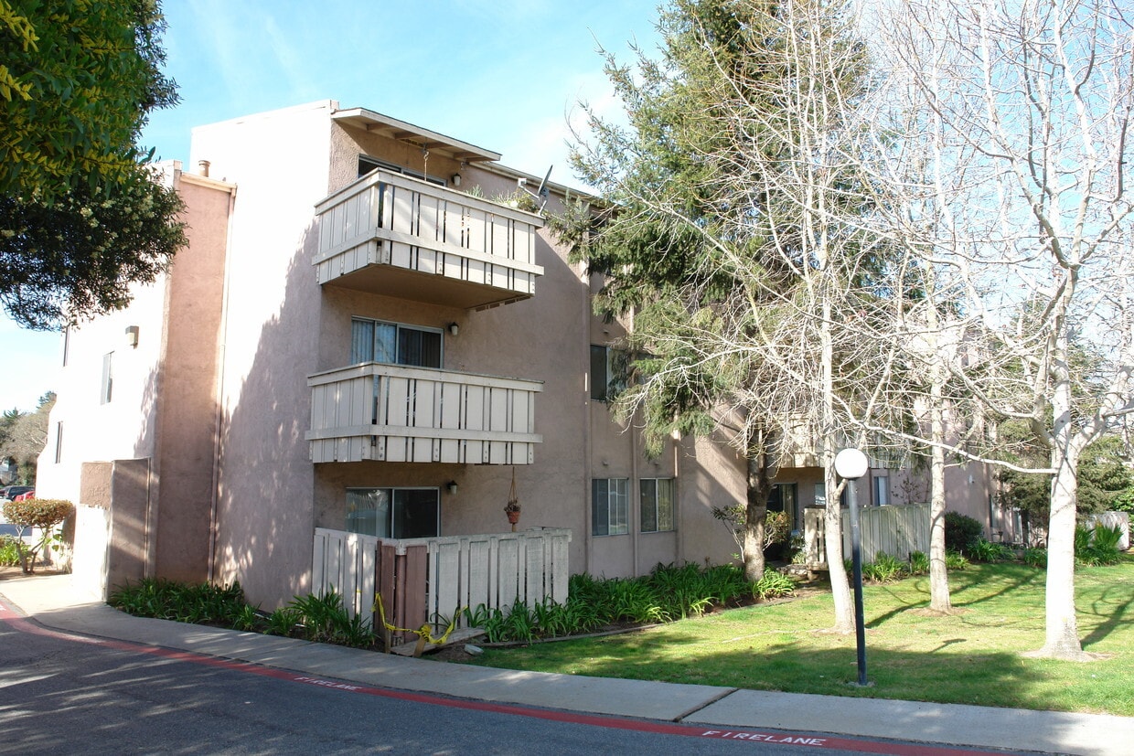 Casanova Plaza Apartments Monterey Ca Apartment Finder