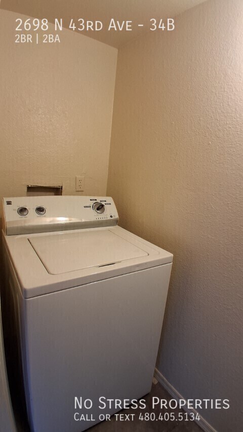 Building Photo - 2698 N 43rd Ave