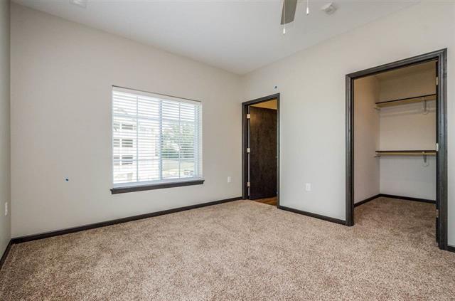 Building Photo - 2867 Spring Rose Cir