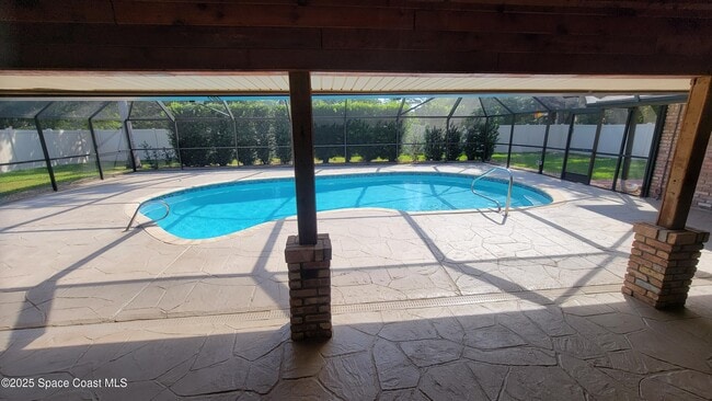 Building Photo - 1209 Bonaventure Dr