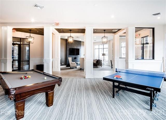 Building Photo - 9921 Holly Center Dr