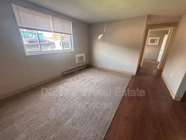 Building Photo - 420 Bellbrook Ave