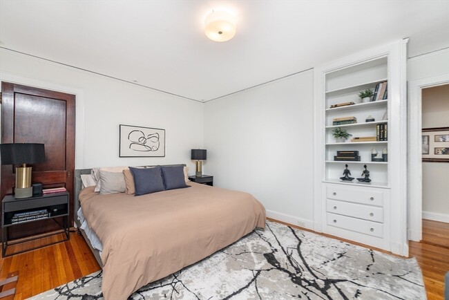 Building Photo - 108 Lake Ave