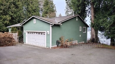 Building Photo - 28802 WA-104