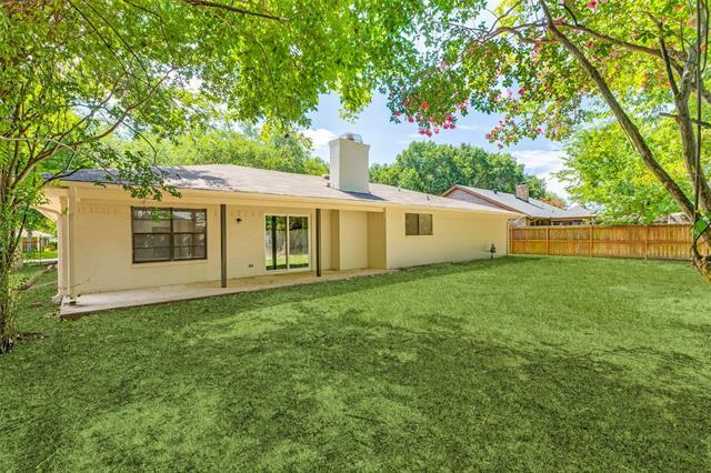 Building Photo - 504 Otter Trail