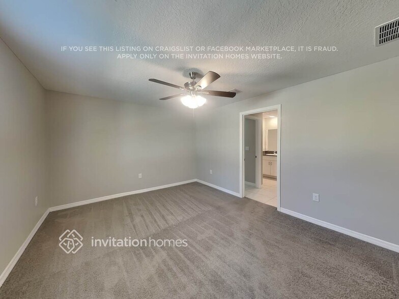 Building Photo - 2250 Jungle Dr