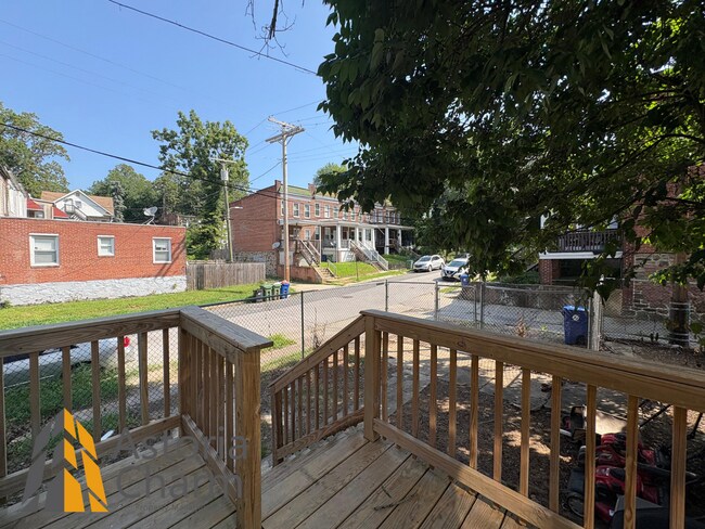 Building Photo - Live Comfortably in Hampden: 4 Bedrooms Pl...