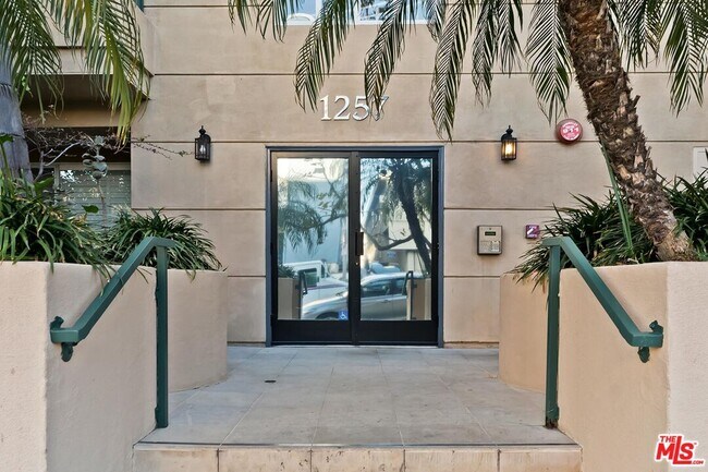 Building Photo - 1257 Brockton Ave