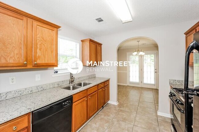Building Photo - 3 Bedroom Pet-Friendly Home in Jonesboro, GA with Main Street Renewal