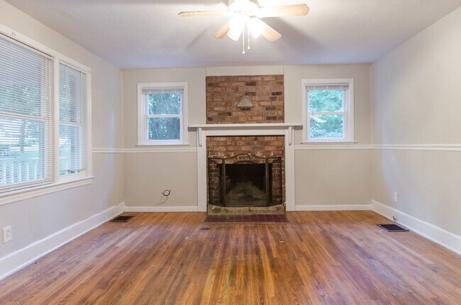 Building Photo - 1233 Cheshire Ave