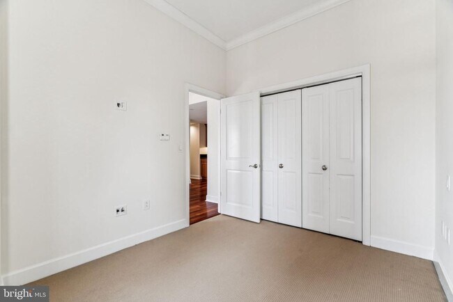 Building Photo - 1701 Locust St