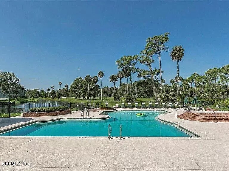 Great Pool & Hot Tub overlooking the golf course - 900 Ironwood Dr