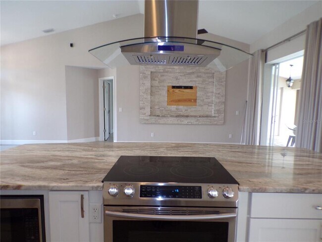 Building Photo - 4942 Ariton Rd