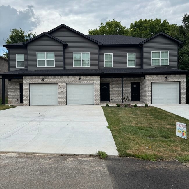 Primary Photo - 205 Cherry Way