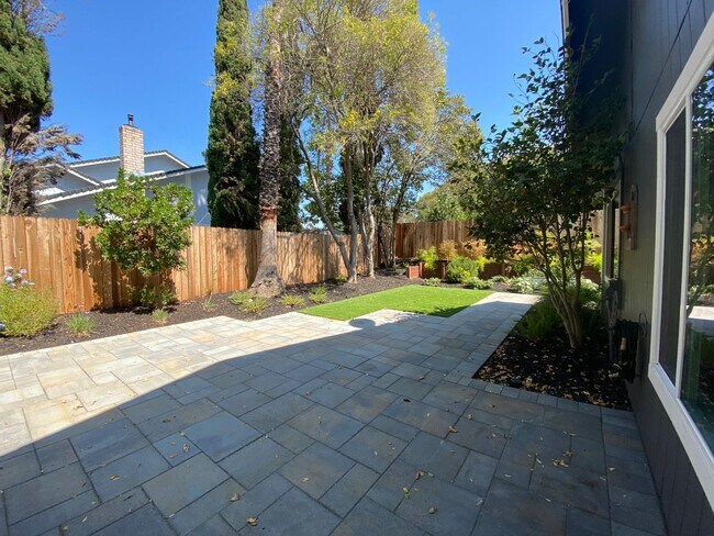 Building Photo - Remodeled Modern Single Story, Benicia