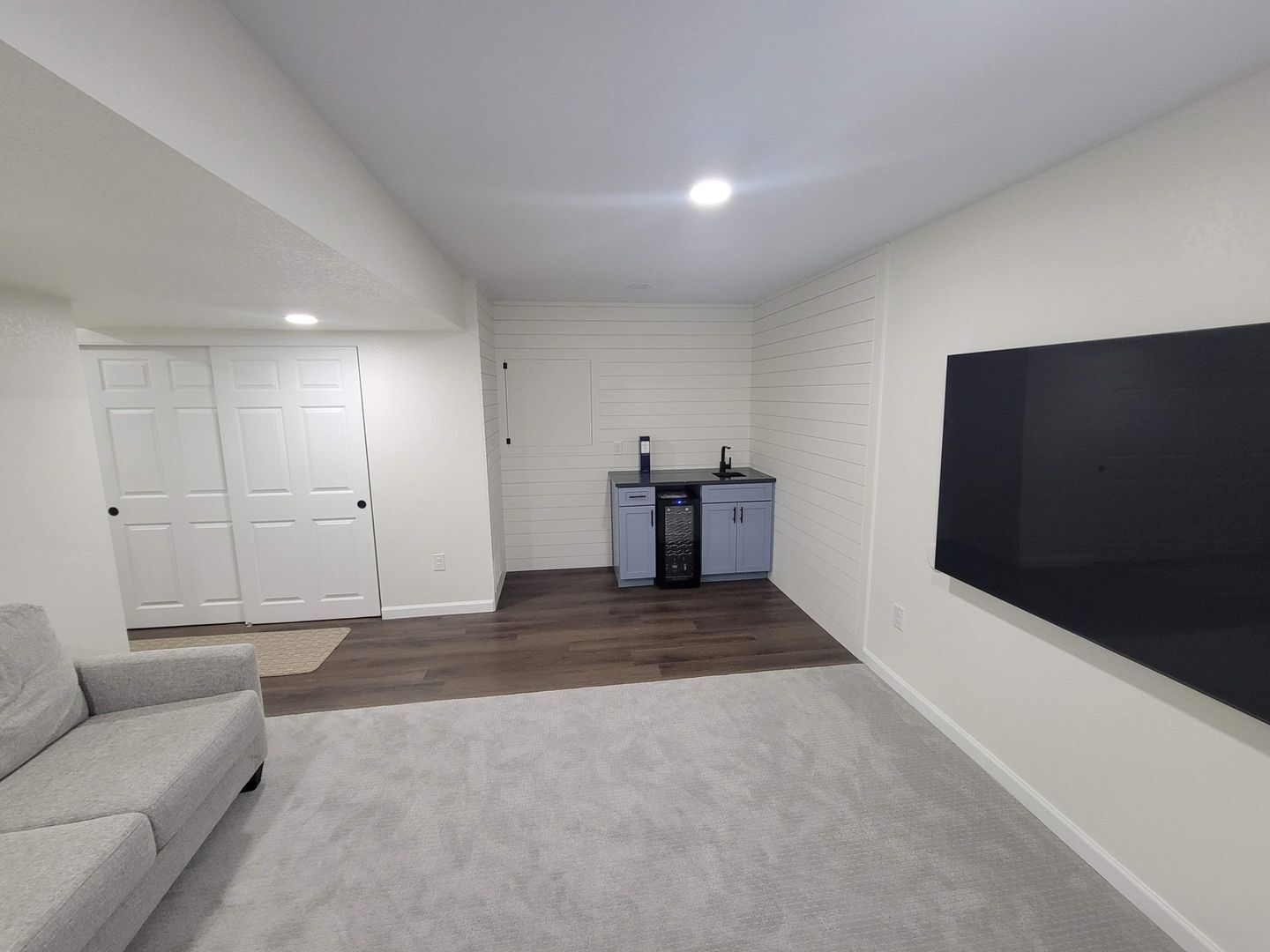 Building Photo - 11023 Meadowvale Cir