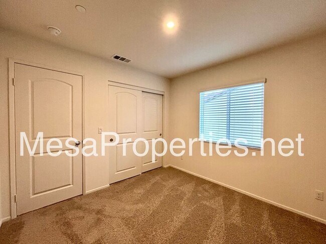 Building Photo - 14960 Coppola St