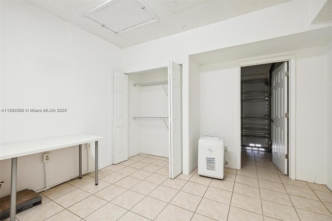 Building Photo - 16502 SW 68th Terrace