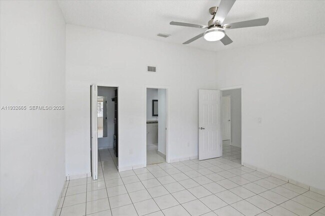 Building Photo - 13521 SW 62nd St