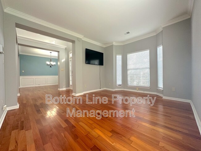 Building Photo - 4845 Chesney St NW