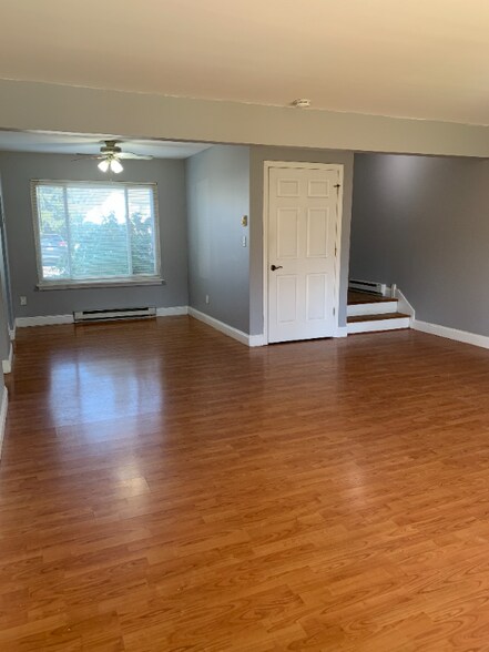 Building Photo - 101 Candlewood Dr