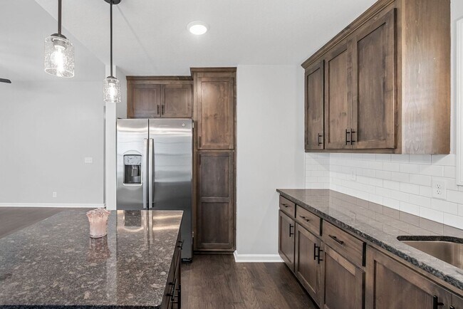 Building Photo - Stylish One-Level Home with 3 Bedrooms, 2 ...