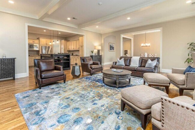 Building Photo - HOME FOR SALE or rent Gorgeous executive h...