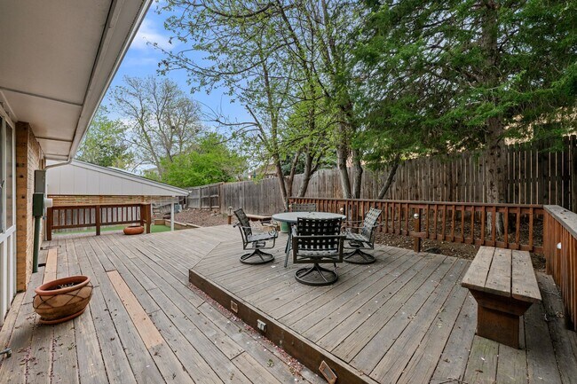 Building Photo - 8022 E Bucknell Pl