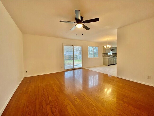 Building Photo - 2311 Dovehill Dr