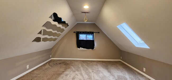 Building Photo - 5014 S Christiana Ave