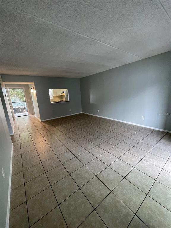 Building Photo - 2835 Somerset Park Dr