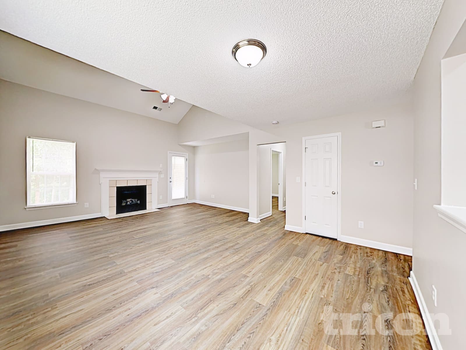 Building Photo - 2527 Captains Watch Rd NE