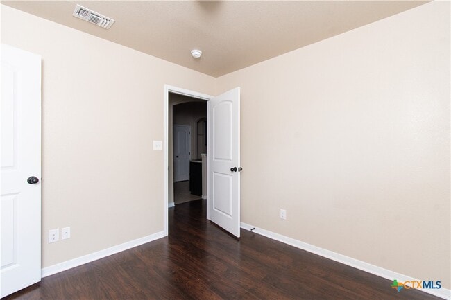 Building Photo - 1102 Grace Point Dr