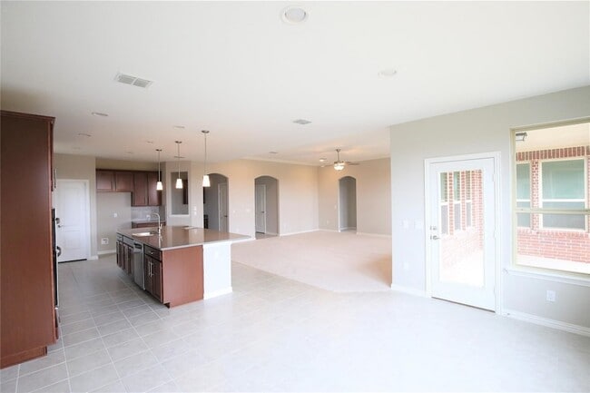 Building Photo - 15142 Rosario Rd