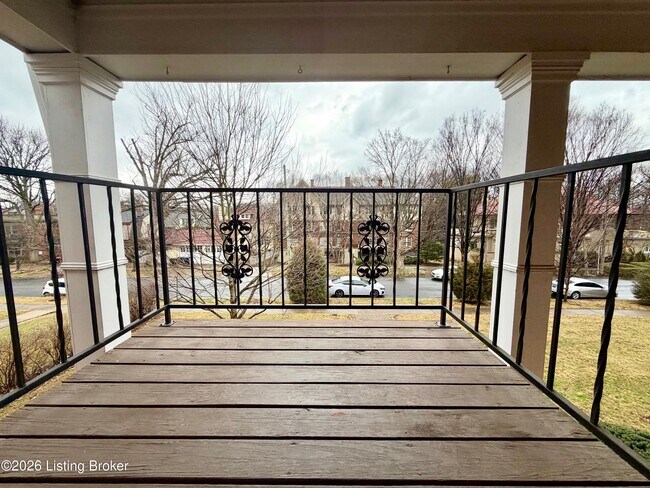 Building Photo - 2214 Sherwood Ave